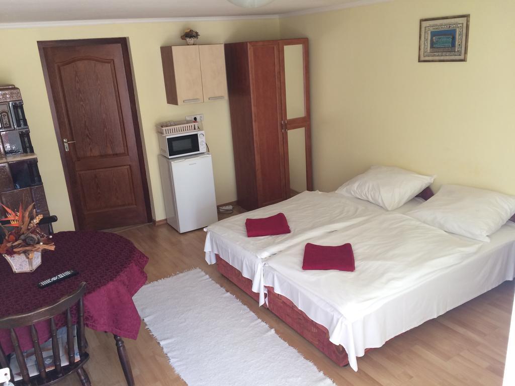 Szep Kert Vendeghaz Hotel Szekszárd Екстериор снимка