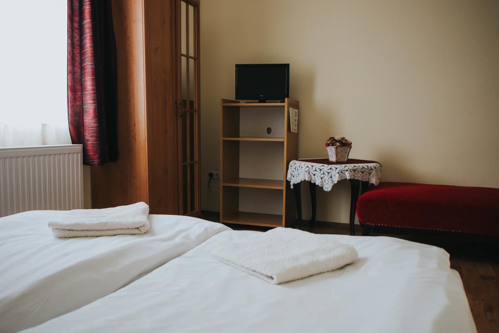 Szep Kert Vendeghaz Hotel Szekszárd Екстериор снимка