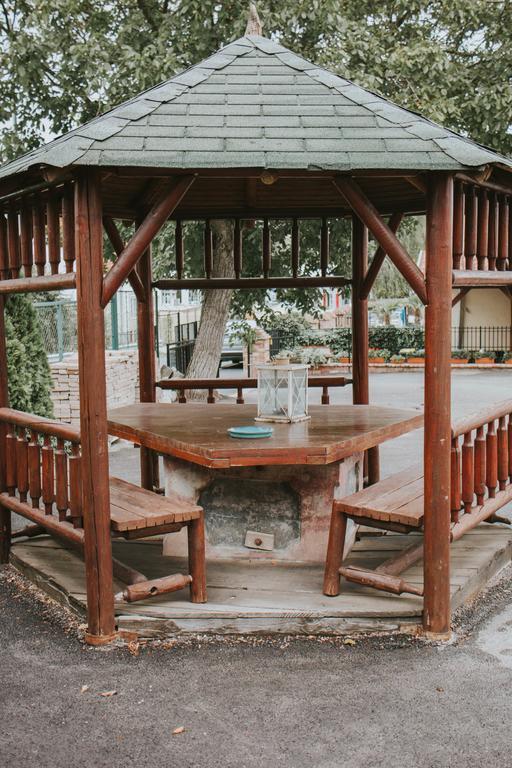 Szep Kert Vendeghaz Hotel Szekszárd Екстериор снимка