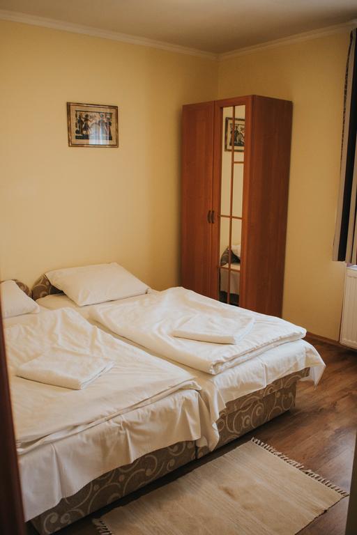 Szep Kert Vendeghaz Hotel Szekszárd Екстериор снимка